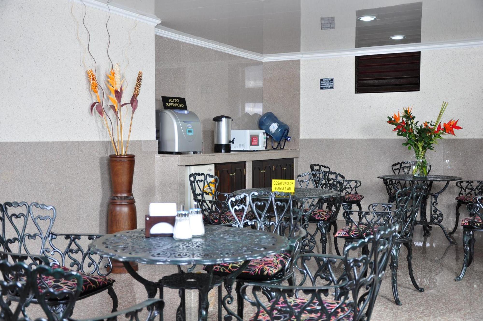Hoteles Bogota Inn La Soledad ภายนอก รูปภาพ